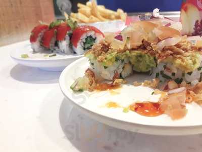 Fujimama Noodle Bar & Oriental Cafe