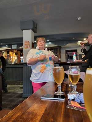 The Auchinairn Tavern