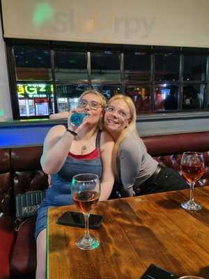 The Auchinairn Tavern