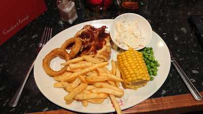 Frankie And Benny's
