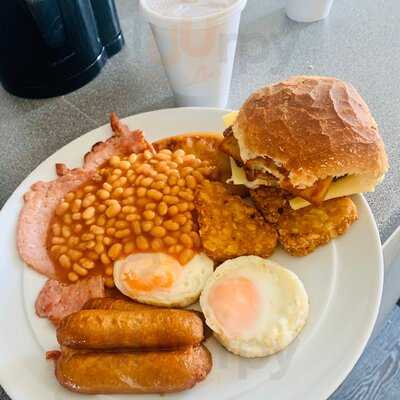 Shamela's Fresh Hot And Cold Food