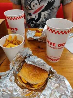 Five Guys Edinburgh Fountain Park