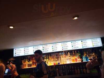 Tingle Shooter Bar & Cafe