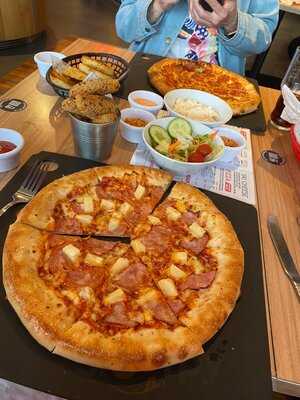 Pizza Hut