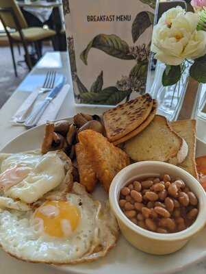 Castello Cafe Bistro