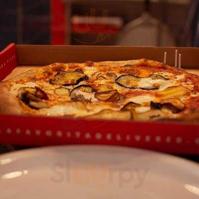 La Favorita Delivered Portobello