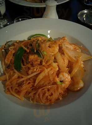 Rotunda Bar And Diner