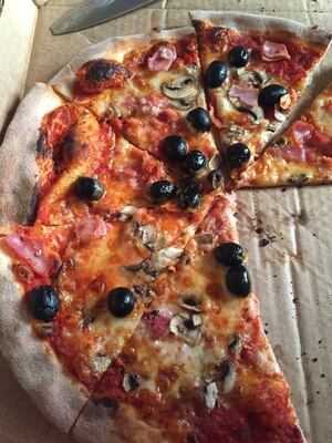 La Favorita Delivered Morningside