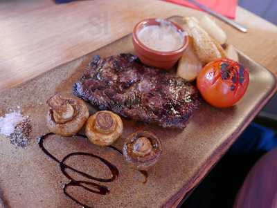 Mahonys Chiken House