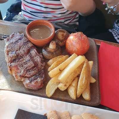 Mahonys Chiken House