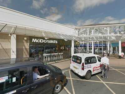 Mahonys Chiken House