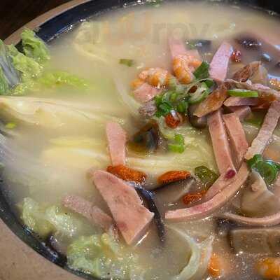 Yang's Palace Club 33