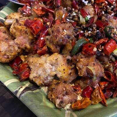 Yang's Palace Club 33