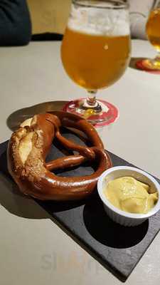 Mother’s Original Gin & Draft Bar