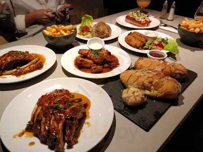 Mother’s Original Gin & Draft Bar