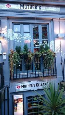 Mother’s Original Gin & Draft Bar