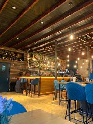 Zinfandel - Gastro Bar