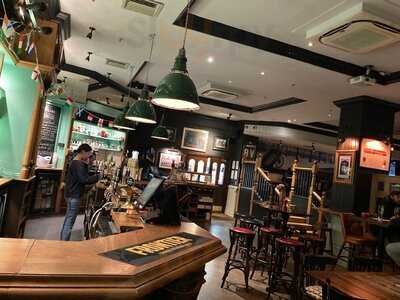 The Euston Flyer, Euston Road