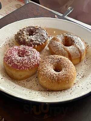 Bunga Bunga Battersea