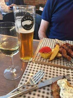 Saucy Restaurant - Photo 7