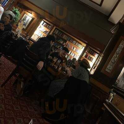 The Lord Moon Of The Mall