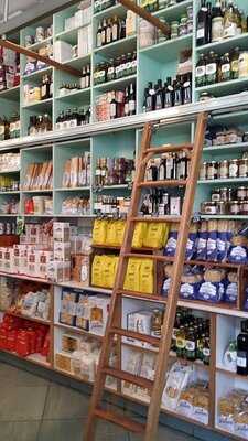Lina Stores Delicatessen