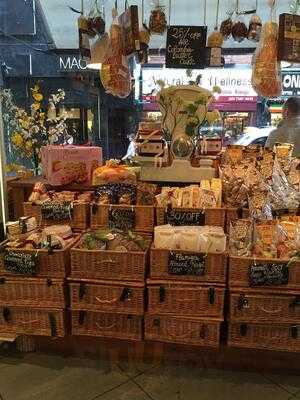 Lina Stores Delicatessen