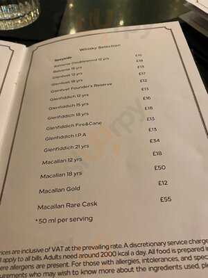 Good Godfrey's Bar And Lounge