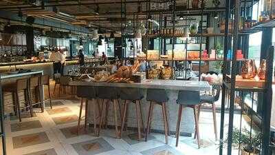 Drake & Morgan At King's Cross