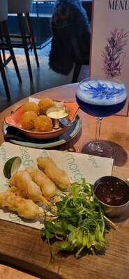 Drake & Morgan At King's Cross