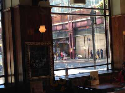 The Wellington Hotel, Waterloo