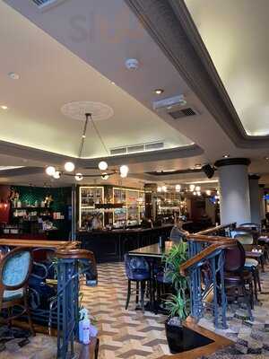 Henry's Cafe Bar - Piccadilly