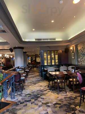 Henry's Cafe Bar - Piccadilly