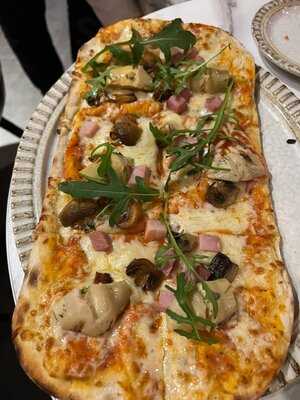 Myra Cafe & Brasserie