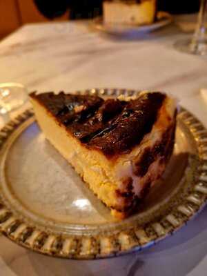 Myra Cafe & Brasserie