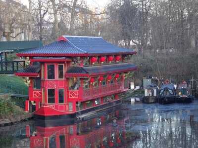 Feng Shang Princess Floating Restaurant