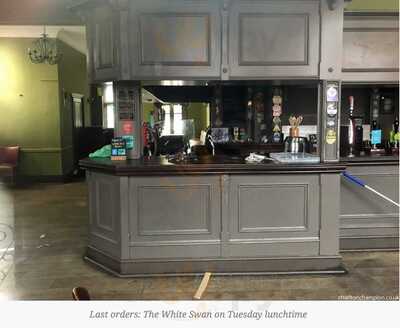 The White Swan Pub