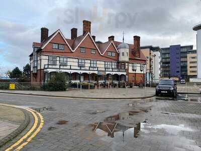 Galyons Bar & Kitchen