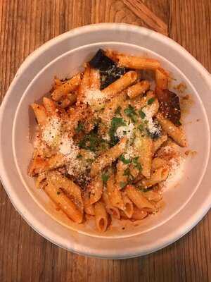 Guido's - Noel Street