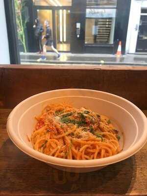 Guido's - Noel Street