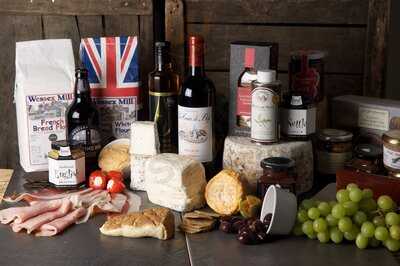 Cheddar Deli Cheese Shop