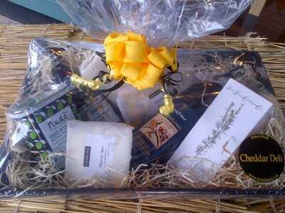 Cheddar Deli Cheese Shop