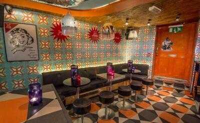 Adventure Bar Clapham Junction