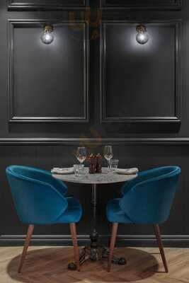 Ashburn S.w.7 Restaurant