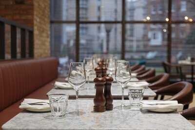 Ashburn S.w.7 Restaurant