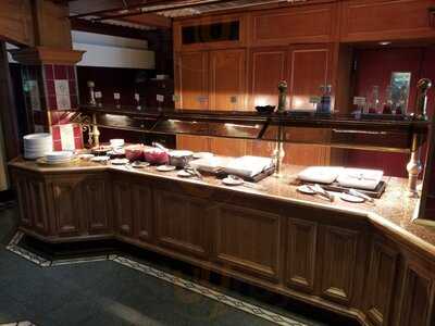 Minsky's Restaurant At Danubius