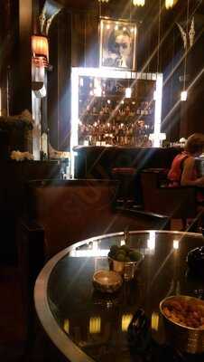 The Fumoir Bar