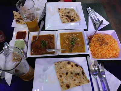 Hum Tum Restaurant & Bar Lounge