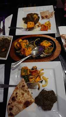 Hum Tum Restaurant & Bar Lounge