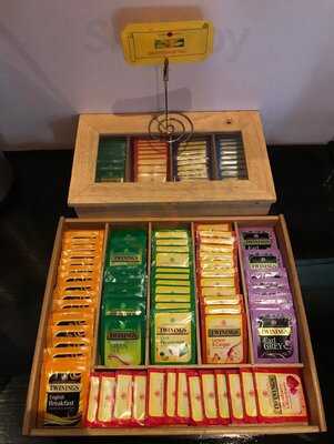 The Rafkins Lounge Bar Cafe & Restaurant